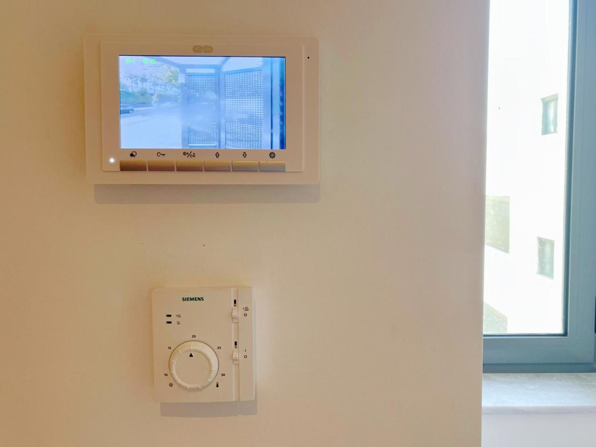 Wsd Luxury Bright 2Bd Apt With Sea View Balcony Athens Exterior photo